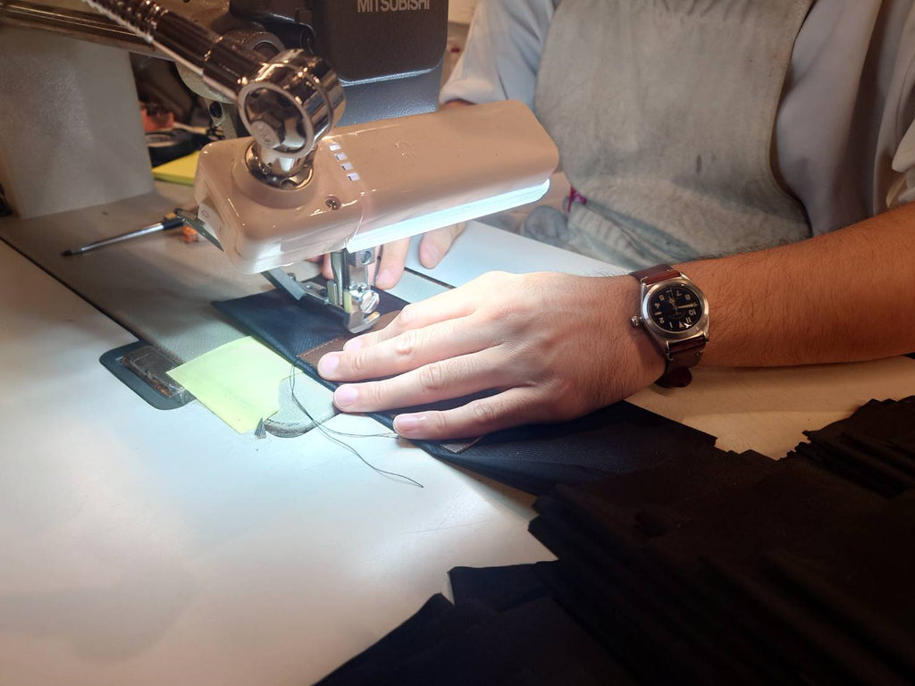 大人ボディバッグ急いでお作りしております - 新進工房