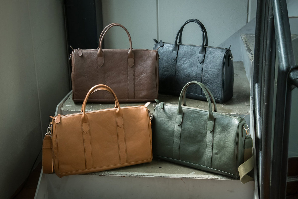 大人ボストンバッグ マテーラレザー(発送時期:4月末頃) – 新進工房