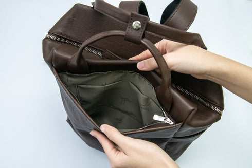 大人スクエアリュック マテーラレザー(2026年2月発送)