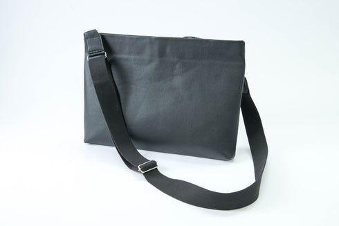 大人サコッシュ2.0 プレミアムレザー - 新進工房