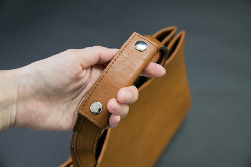 ハンドルカバー25<br> - Matera Leather - <br>(発送時期:2026年3月中旬) - by 新進工房