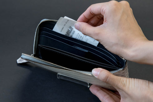 極小L字長財布フルート-Flute-<br>ヒマラヤクロコダイルレザースノーホワイト<br>(発送時期:6月末)