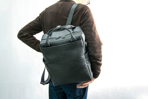 大人スクエアリュック マテーラレザー(2026年2月発送)