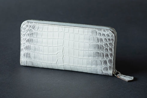 極小長財布バタール - batard - ヒマラヤクロコダイルレザー スノーホワイト (発送時期:2月末頃) - 新進工房