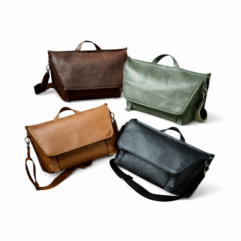 大人メッセンジャーバッグ<br> - Matera Leather - <br>(発送時期:2026年6月末) - SINSIN