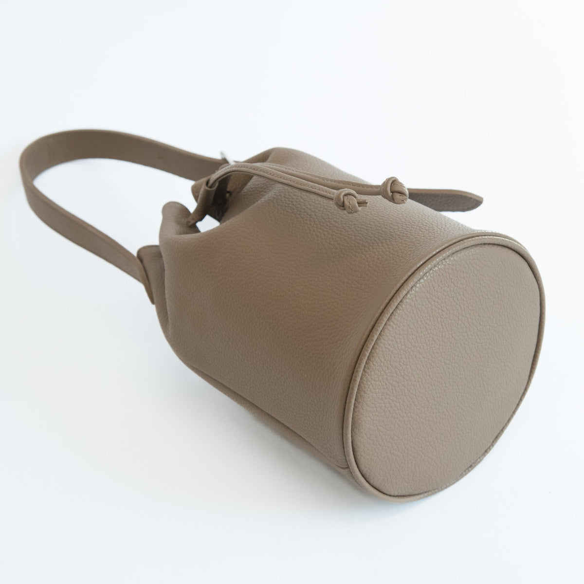 大人巾着バッグ-Premium Leather- – SINSIN