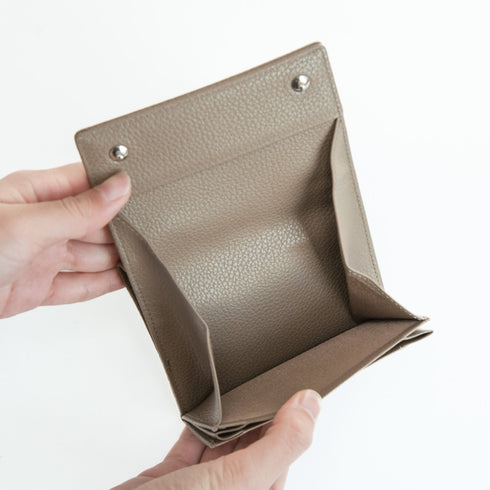 クリオネ<br> - Premium Leather - by 新進工房