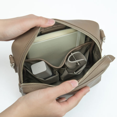 大人クロスボディバッグ<br> - Premium Leather - <br>(発送時期:2026年7月末) - SINSIN