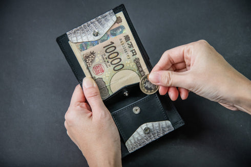 ヒマラヤクロコダイルレザー 極小二つ折り財布 Coupe - クッペ - 新進工房