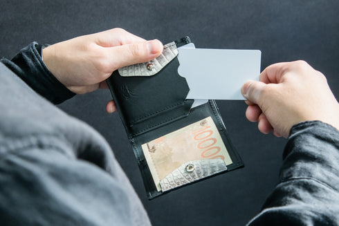 ヒマラヤクロコダイルレザー 極小二つ折り財布 Coupe - クッペ - 新進工房