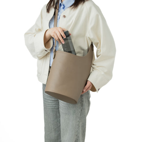 大人アシンメトリーバケットバッグ - Premium Leather - SINSIN