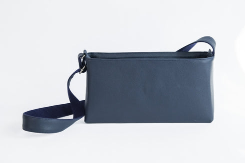 大人レクタングルショルダー プレミアムレザー - 新進工房