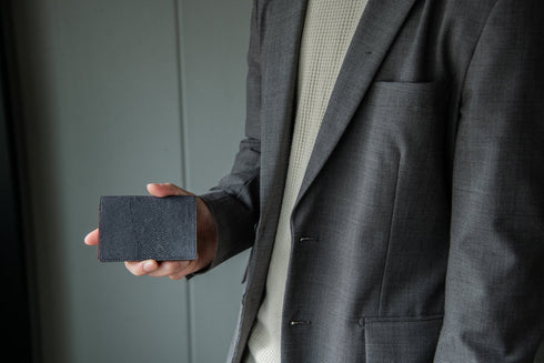 【数量限定】ブリレザーで作る「名刺入れ」 - 新進工房