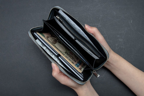 極薄長財布レガーロ - regalo - ヒマラヤクロコダイルレザー スノーホワイト (発送時期:2月末頃) - 新進工房