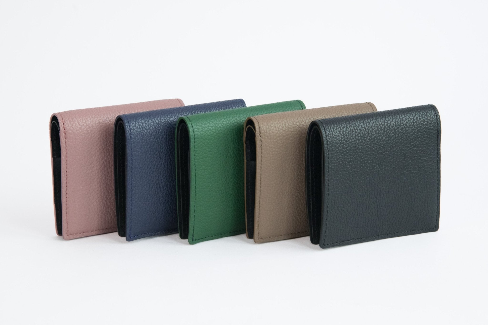 新進工房 SINSIN ラウンドファスナー レザー長財布 黒 2025年最新】新進工房 長財布の人気アイテム - メルカリ