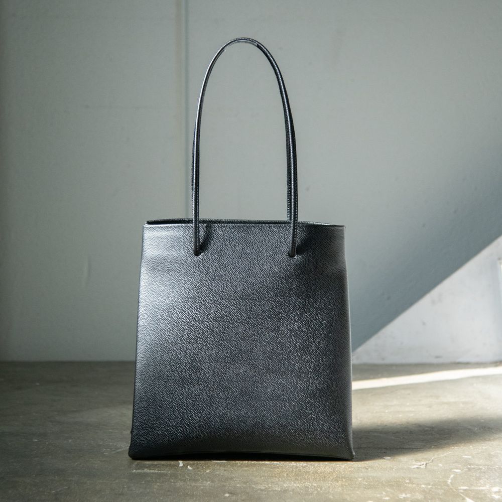 大人革袋　キャビアスキンレザー(ブラック)　